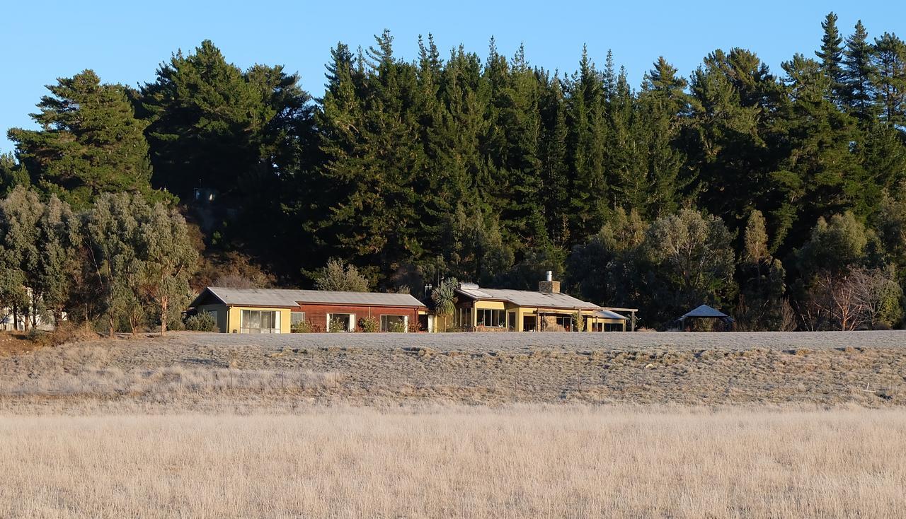 Mt Maude Country Lodge Lake Hāwea Exteriör bild