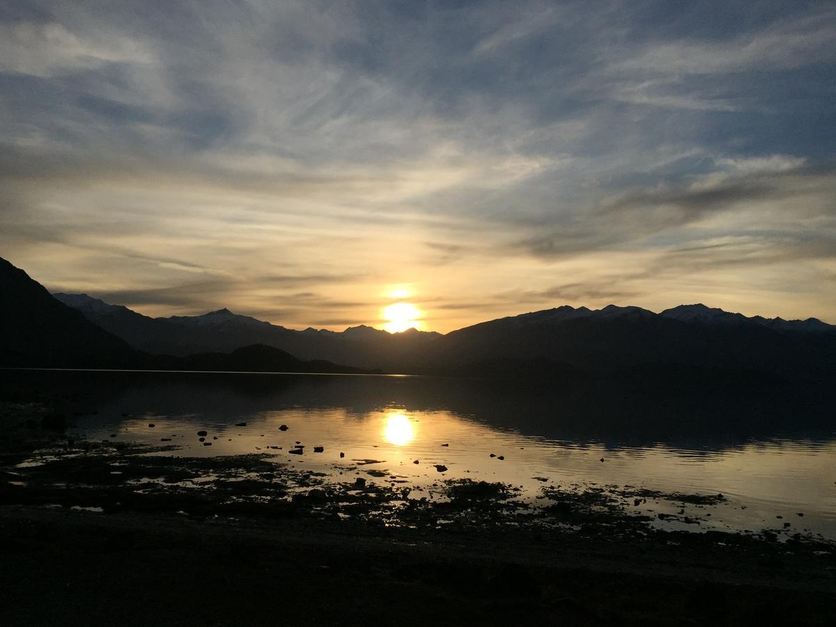 Mt Maude Country Lodge Lake Hāwea Exteriör bild